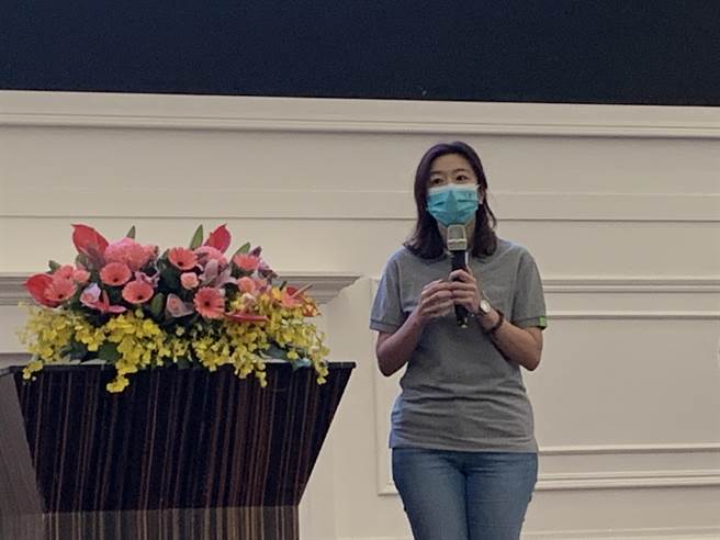 民進黨台中第二選區立委補選參選人林靜儀，上午參加職能治療師會員大會。(林欣儀攝)