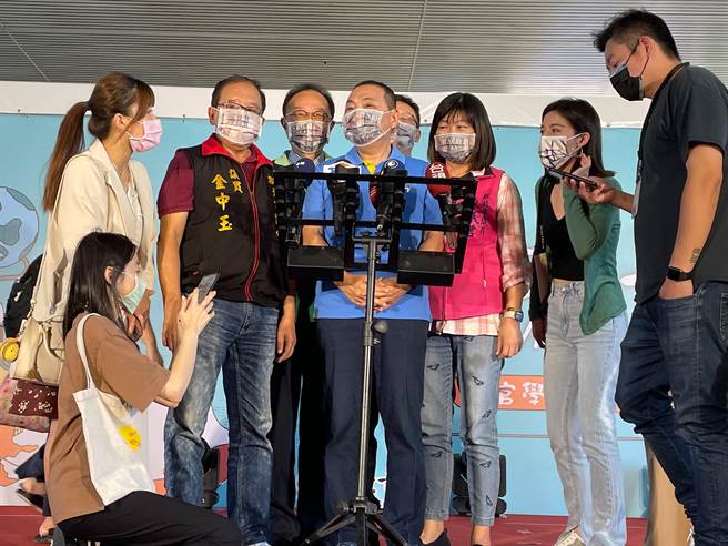 新北市长侯友宜今（7日）则表示，面对核电议题都是採取开放态度，要彼此互相尊重。（叶书宏摄）