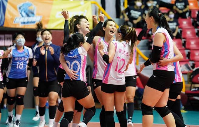 台北鲸华今天拿到开季4连胜。(中华排协提供)