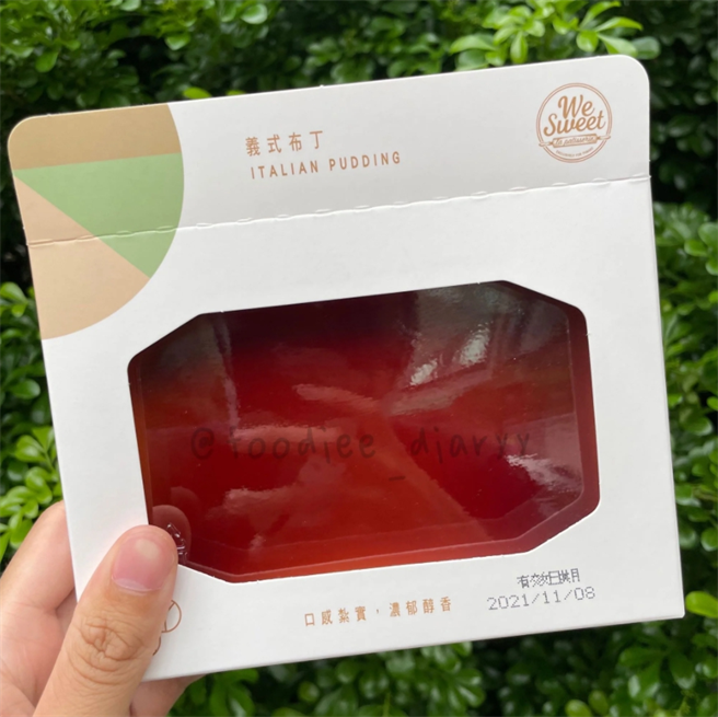 网友PO出全联回归甜点「义式布丁」。(图/截自Dcard)