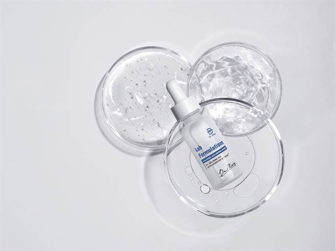 Dr.May美博士超级玻尿酸B5保湿精华。（图／品牌提供）