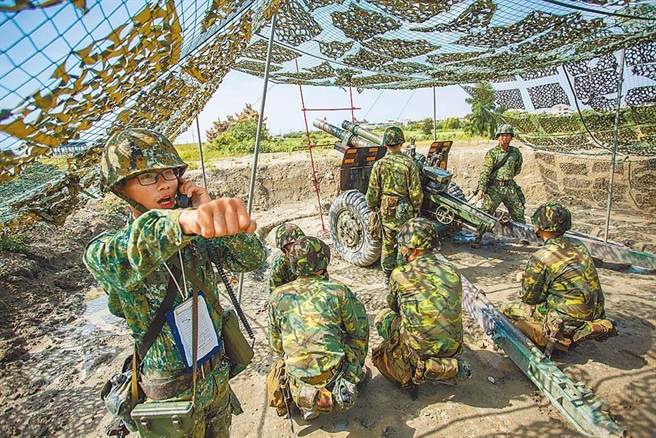 國軍志願役人力逐漸增加，但部分戰鬥部隊，如陸軍特戰、砲兵及空軍防空等，軍士官兵編現比不足八成。（示意圖，本報資料照）