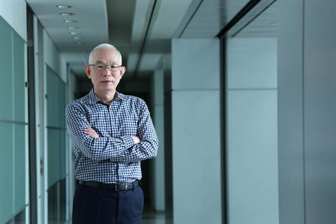 亞太電信總經理黃南仁屆退。（亞太電提供）