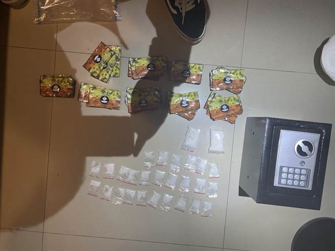 警方查扣毒品、不法所得等證物。（警方提供）