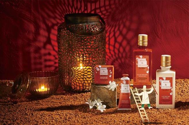 欧舒丹香草橙花＆兰花限量系列情境照。（欧舒丹提供）