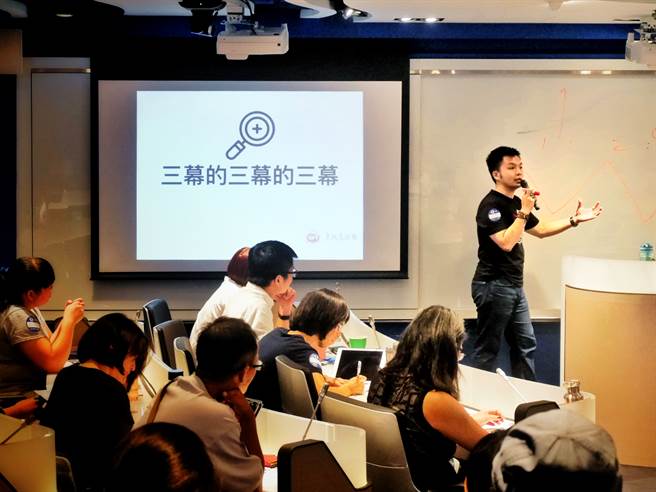 東默農會在課程中邀請各行各業人士分享從業經驗，讓學員吸取不同領域的專業知識和故事，才能為角色建構深厚的背景。（圖／東默農）