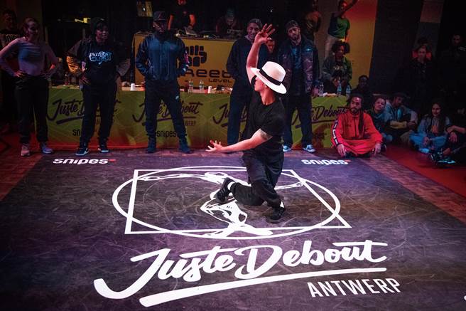 陈柏均征战各地，让世界看到台湾的霹雳舞实力。（图／陈柏均）