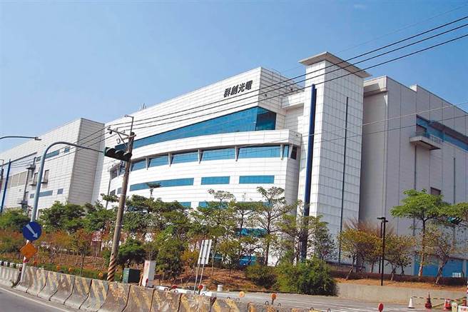 群创光电路竹厂区一名杜姓副理，远端打假卡36次遭公司解雇，一、二审都被判败诉，搞砸百万年薪饭碗。（中时资料照）