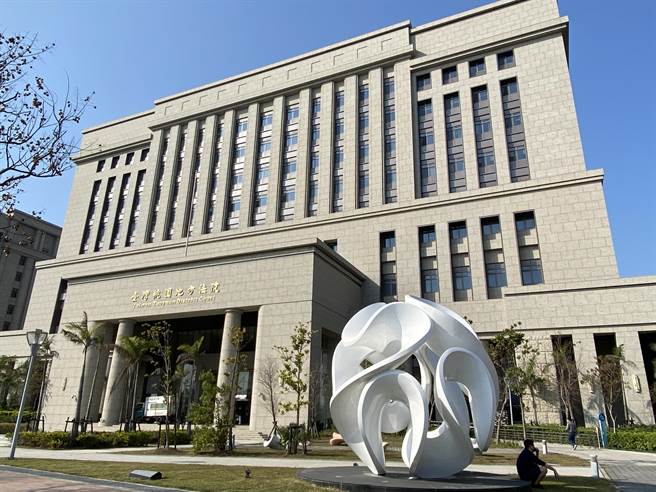 油漆工刺死槟榔西施女友辩中风，桃园地院法官不採信重判15年。(蔡依珍摄)