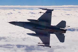 F-16對上殲10 專家稱這項功能大有玄機