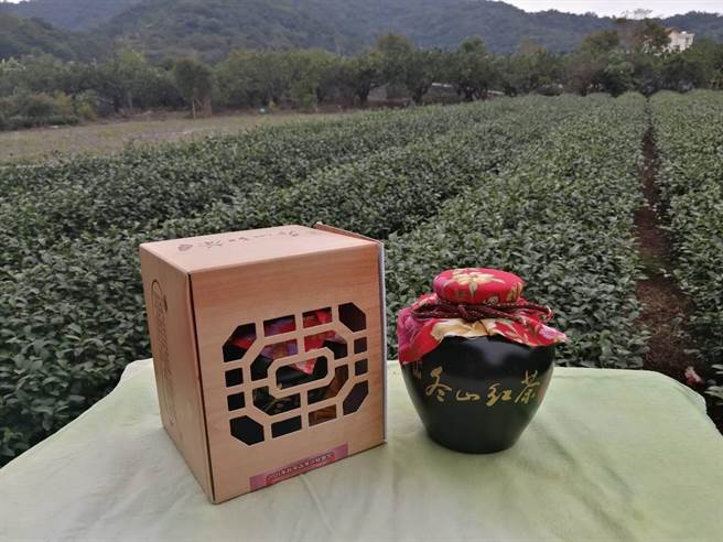 冬山乡的素馨茶滋味甘醇、清香扑鼻，深受消费者好评。（冬山乡公所提供／李忠一宜兰传真）
