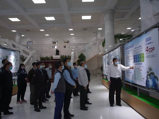 云林县麦寮乡台塑六轻工业区总体检，强化安全、环保与能源管理。（张朝欣摄）