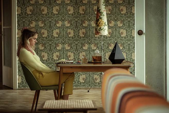 ↑艾莉丝伊芙坦自己不会用这类人工智能机器。（采昌提供）