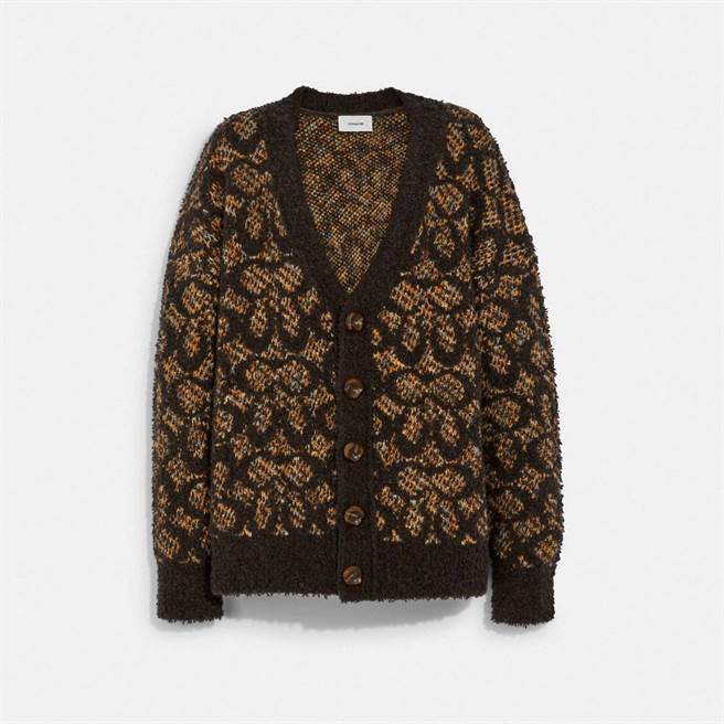 COACH经典 SIGNATURE 针织衫，1万9800元。（COACH提供）