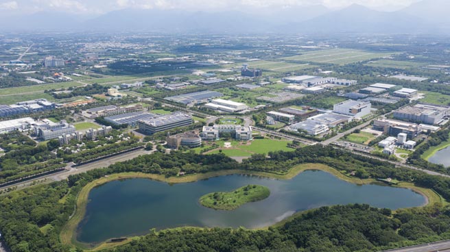 農委會農科園區是臺灣唯一國家級農業生物科技園區，也是全球唯一成型的農業高科技產業聚落。圖／農委會農科園區提供