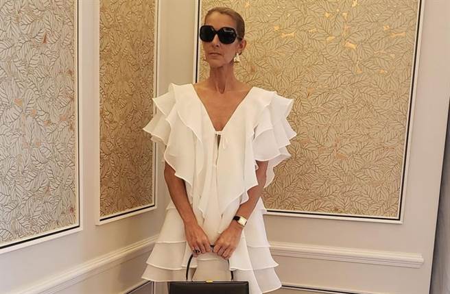 席琳狄翁这些年越来越消瘦。(翻摄自celinedion IG)