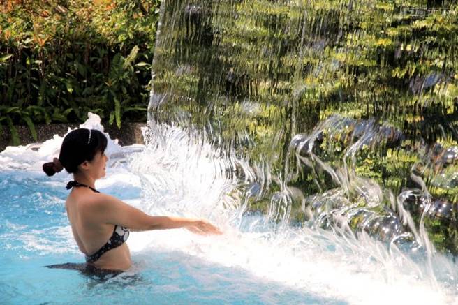 SPA水疗按摩纾缓疲累的身心。(图/行遍天下)