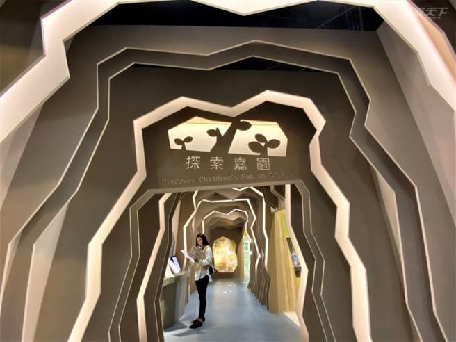 《探索嘉园》常设展以儿童视角搭配说故事的方式，带领我们探索嘉义市的过去。(图/行遍天下)