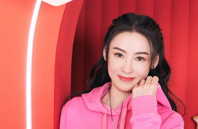 張柏芝不只是美魔女代表，她還是三寶辣媽。（圖／取材自張柏芝工作室微博）