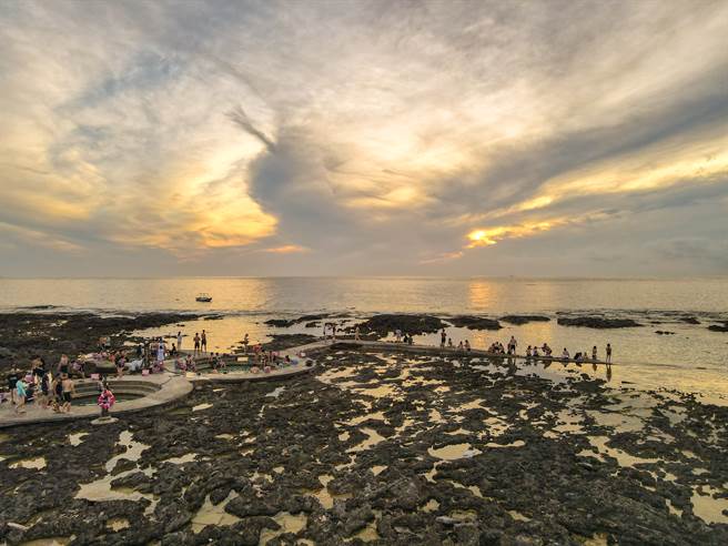 绿岛朝日。(图/行遍天下)