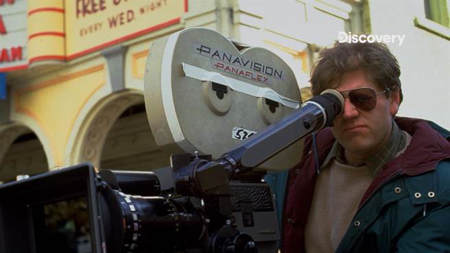 ↑导演罗勃辛密克斯因《回到未来》晋升亿万大导演之列。（Discovery提供）