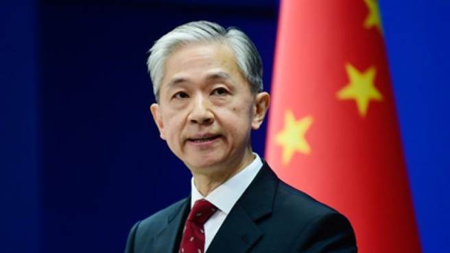 大陆外交部发言人汪文斌：美议员乘军机访台湾，同台独一起玩火终将引火焚身。（中国外交部网站资料照）