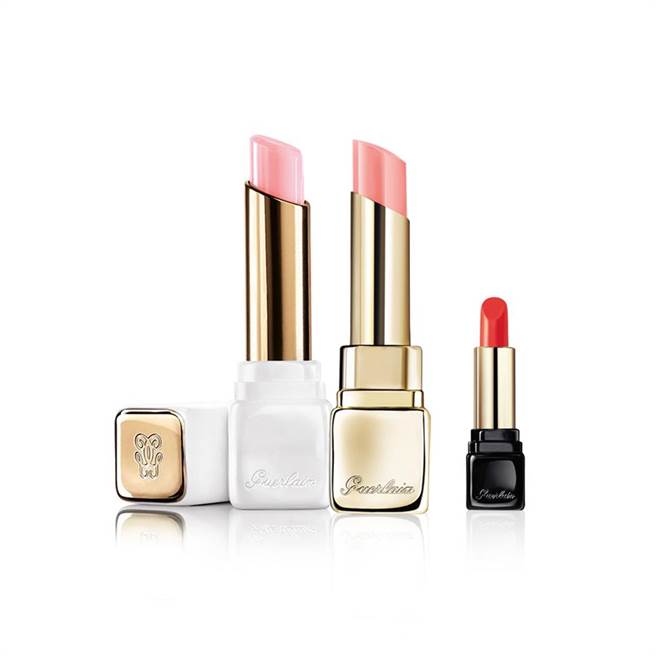 嬌蘭官網雙11選購任1「KISSKISS法式之吻系列」脣膏，搭配「法式之吻玫瑰潤脣膏＃371」，加碼贈「KISSKISS迷你脣膏」。(嬌蘭提供)