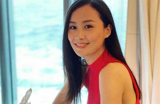 陈法拉内外兼具，拥有女神气质。(图/翻摄自陈法拉IG)