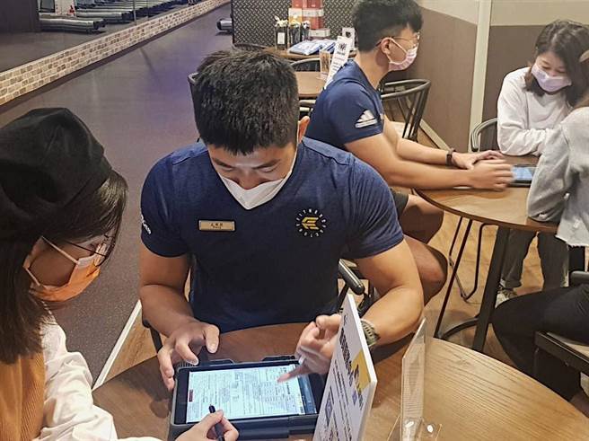 消費者加入健身房、購買教練課程要慎選品牌、詳讀契約，以維護自身權益。（柏文提供）