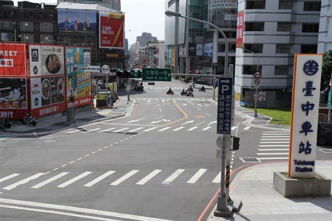 大智路打通后，缝合台中火车站前、后站，让人流及车流移动更加顺畅。(图/台中市政府提供)