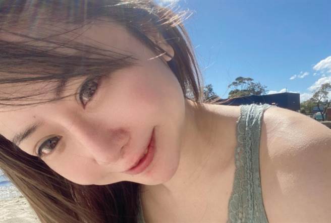 T妹一向關注時事新聞。(圖/翻攝自T妹臉書)