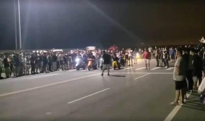 国庆假期田中高铁站区、彰滨工业区群聚飙车，经彰化警方调阅监视器追查，计移送公共危险罪6案。（彰化县警察局提供／吴敏菁彰化传真）