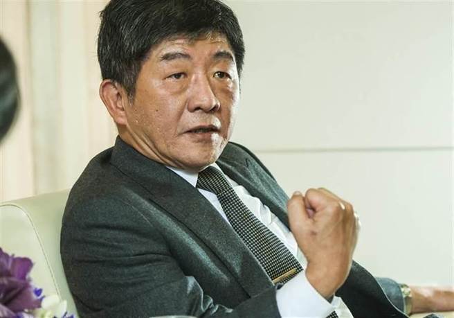 卫福部长陈时中一段参加宴会，未戴口罩饮酒高歌的影片10日在群组疯传。（资料照，郑任南摄）