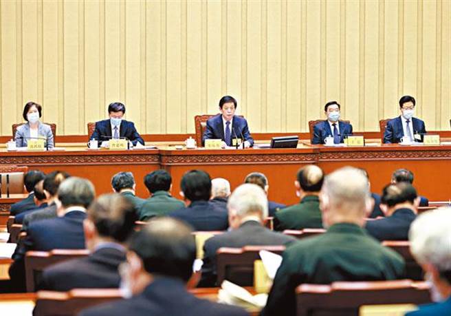 中共十九屆六中全會閉幕，會議公報稱：堅持一中原則和「九二共識」、堅決反對台獨分裂。（新華社）