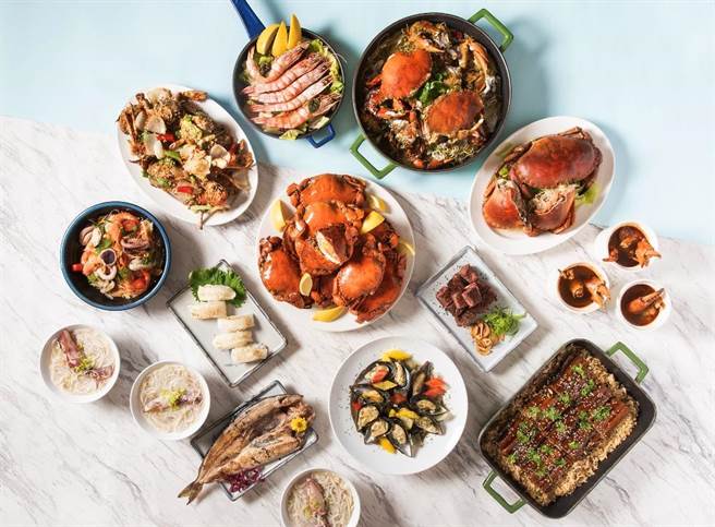 台北六福万怡酒店叙日全日餐厅推出「生猛海鲜季」，让宾客大啖逾30种海鲜料理。（六福旅游集团提供）