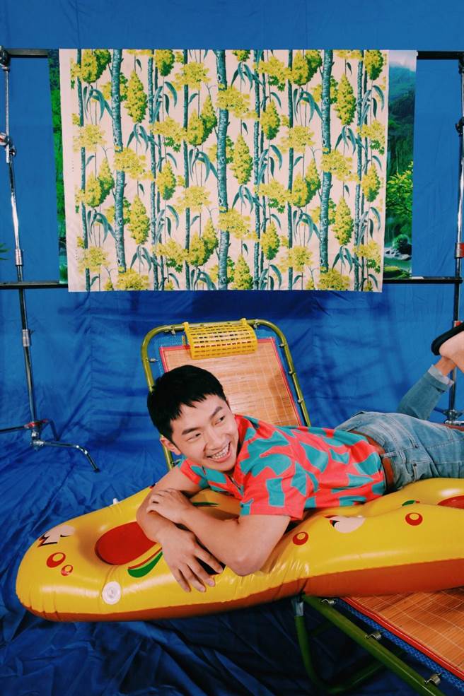 蔡昌宪出道12年，将推出首张台语新专辑，重回歌坛挑战当资深新人。（何乐音乐提供）