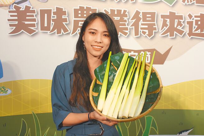 三芝茭白笋今年找来在东京奥运摘下铜牌的跆拳道好手罗嘉翎代言。（陈慰慈摄）