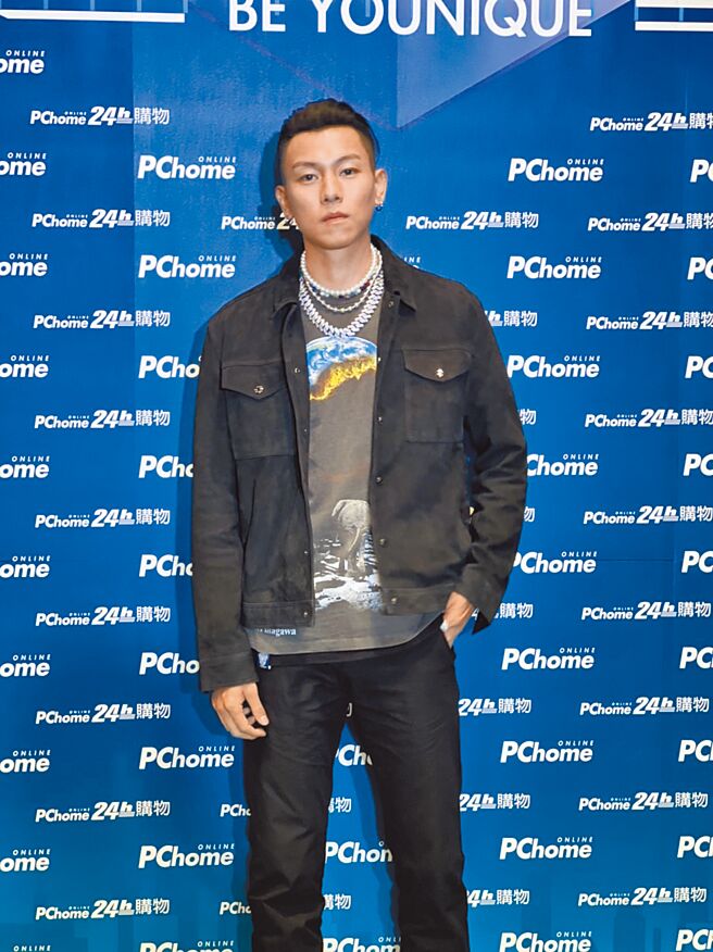 瘦子昨在小巨蛋首唱新歌，气氛嗨翻。（PChome提供）