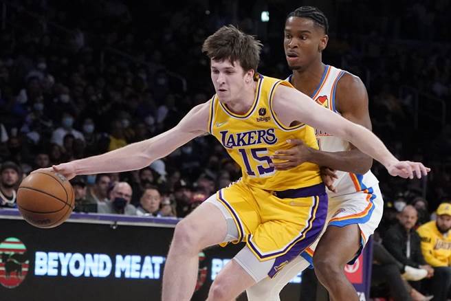 湖人替补后卫里夫斯将因左腿拉伤至少缺席两周。(美联社资料照)