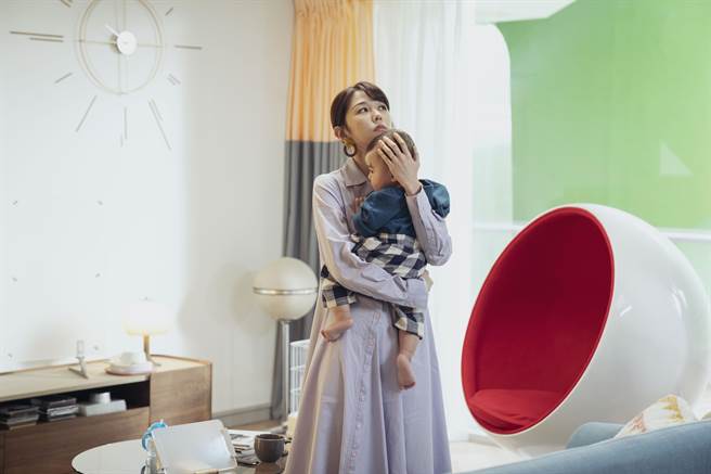 邵雨薇剧中流露母爱。（瀚草影视提供）