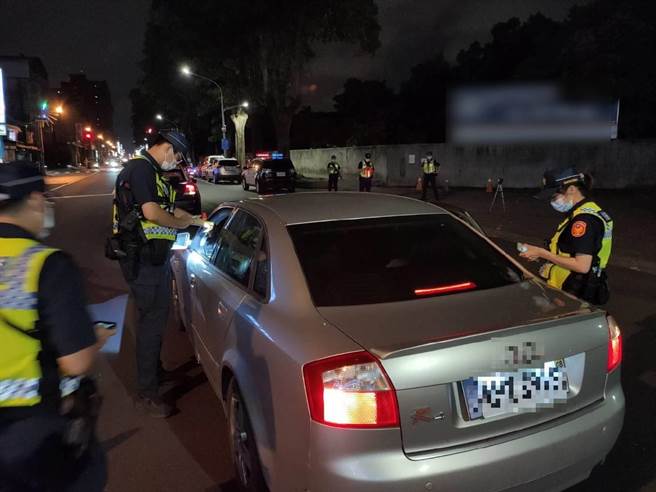 為遏止酒駕，高市連續2日同步取締酒駕大執法。（翻攝照片／高雄洪靖宜傳真）