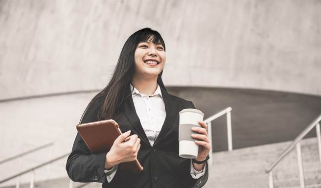 生肖屬蛇、虎、鼠、雞、豬的人年底福運達顛峰，心想事成發大財。（示意圖／shutterstock）