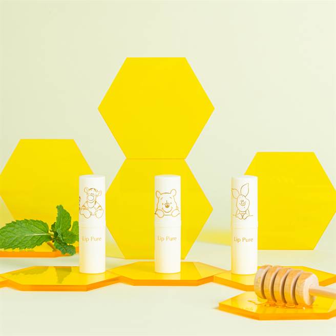 曼秀雷敦Lip Pure纯净植物润唇膏小熊维尼限定款。（图／品牌提供）