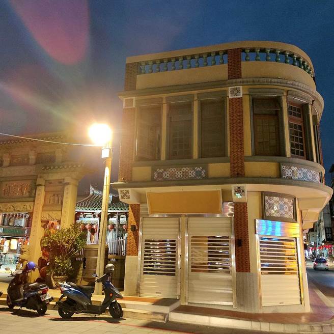 闽南金门陈大宗12铺老街完成改造，最终成果包括维护价值与内容，均可供类似个案的参考。（李金生摄）