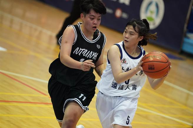 UBA大专女篮开打，挟着2连霸光环的世新大学首战就狂赢队史第一次升上一级赛事台北护大96分。(大专体总提供)