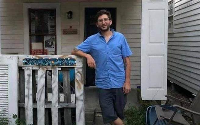 芬斯特被控非法集会结社、煽动他人反军政府及违反签证规定，遭缅甸军事法庭判处11年有期徒刑。（图／路透社）