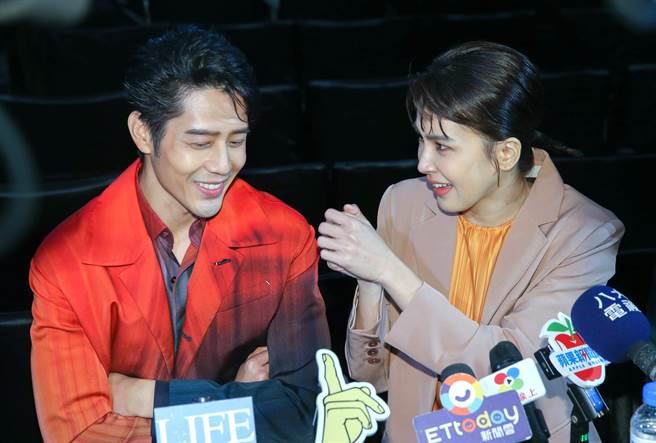 曾沛慈谢谢胡宇威的金口，让她展开新恋情。(粘耿豪摄) 