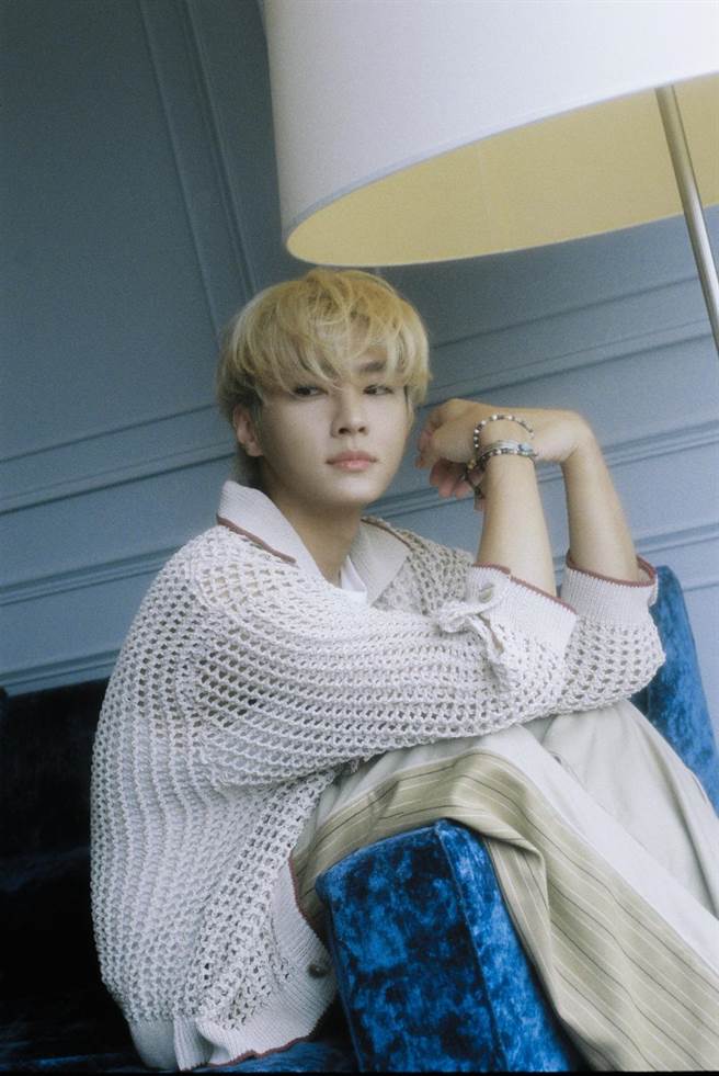 炎亚纶宣布前进日本首挑战英文创作 陪伴爱犬反思人生。（许雅淳摄）