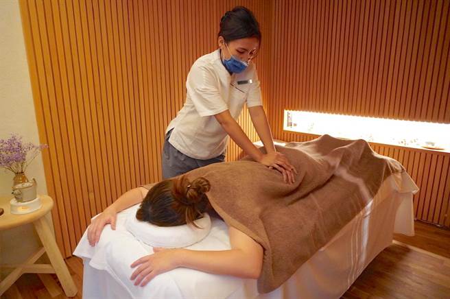 呆水溫泉融合五行元素，研發出3大類獨特的SPA療程。（何書青攝）