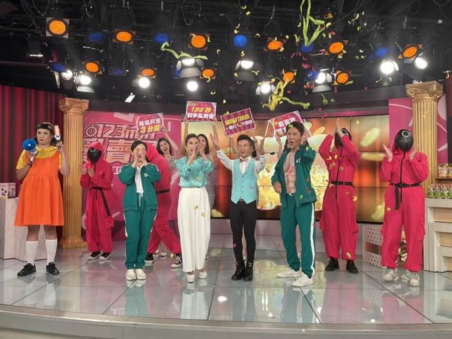 東森電視購物雙11活動，現場以魷魚遊戲開場。(東森提供)